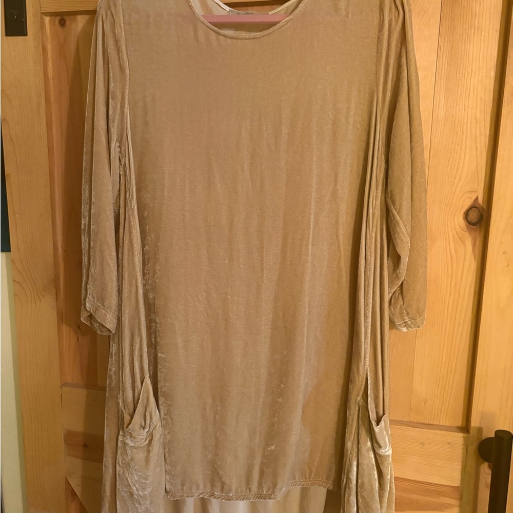 Cut Loose Tan Women's Tunic Top